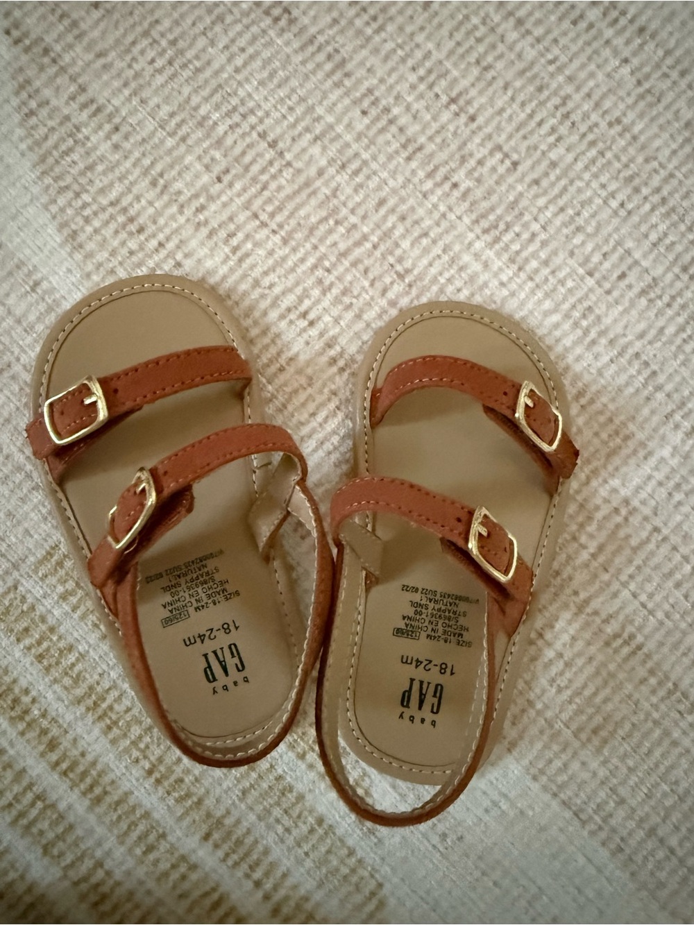 Baby GAP Tan Suede Double Buckle Velcro Sandals 18-24 Months NWOT